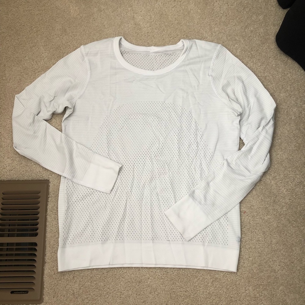 LULULEMON WHITE SWIFTLY BREEZE☀️